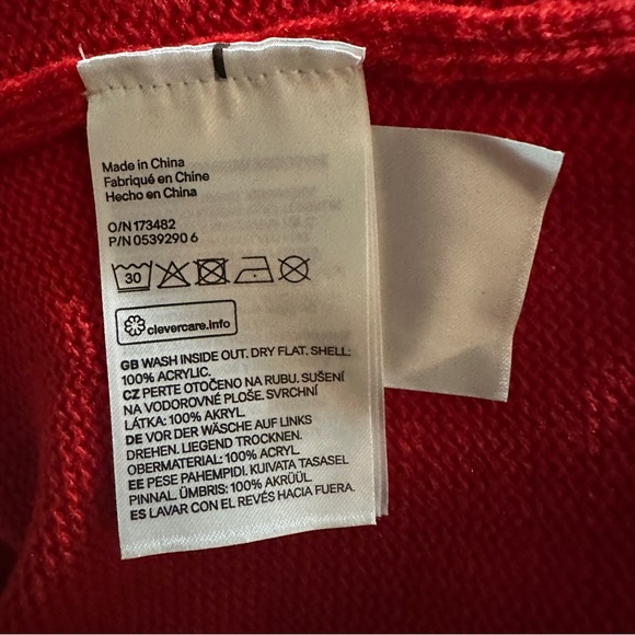 Divided by H&M red sweater size M with reversible sequins in black and white - Picture 6 of 7